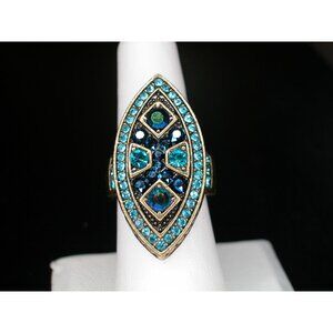 Heidi Daus Blue Crystal Statement Ring Size 7.5 Gold-Tone Vintage Look